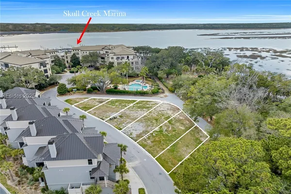 Property Slideshow image 3 of 7 | 10 grandview ct 8, Hilton Head Island, SC, 29926