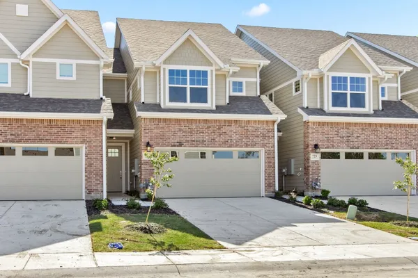 Property Slideshow image 2 of 40 | 721 prosper ln, Wylie, TX, 75098