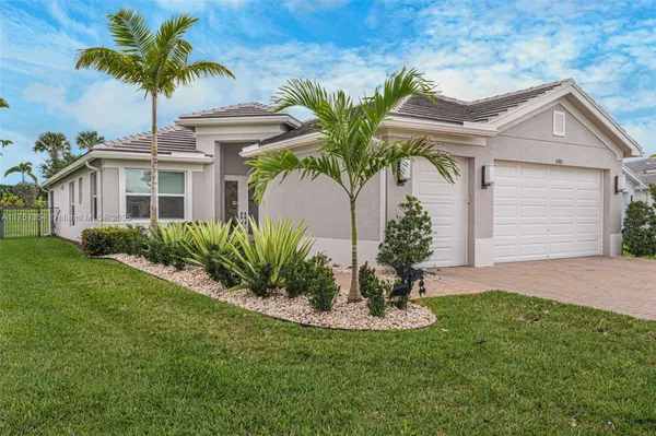 Property Slideshow image 2 of 43 | 11983 sw seahorse springs ter, Port St Lucie, FL, 34987