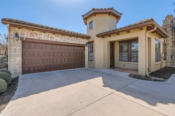 Property Slideshow image 2 of 26 | 304 belforte ave, Austin, TX, 78734