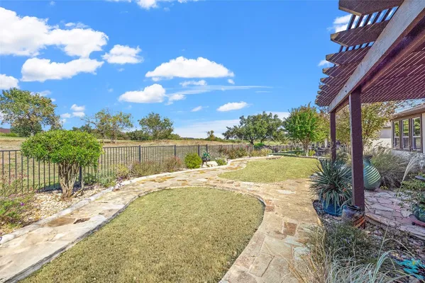 Property Slideshow image 2 of 38 | 214 apache mountain ln, Georgetown, TX, 78633
