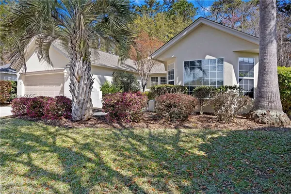 Property Slideshow image 2 of 90 | 167 hampton cir, Bluffton, SC, 29909