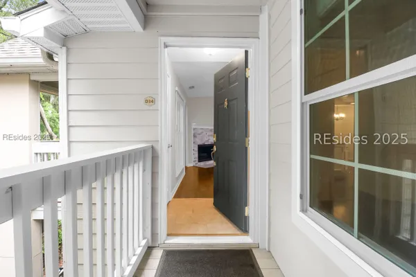 Property Slideshow image 3 of 56 | 380 marshland rd d34, Hilton Head Island, SC, 29926