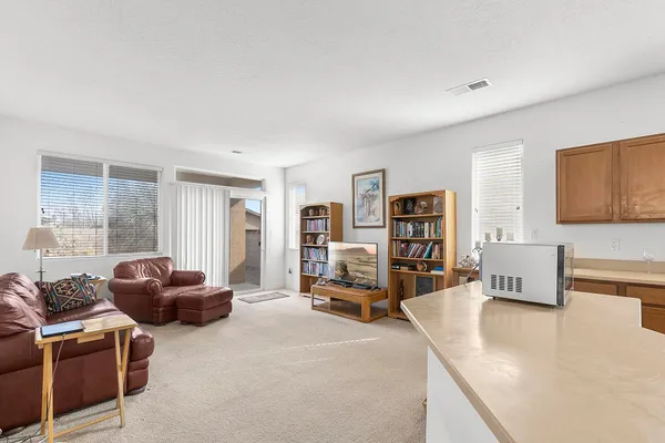 Property Slideshow image 2 of 22 | 101 zuni river cir, Los Lunas, NM, 87031