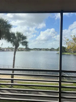 Property Slideshow image 2 of 23 | 1100 colony point cir 201, Pembroke Pines, FL, 33026
