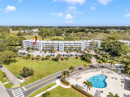 Property Slideshow image 3 of 37 | 3003 lyndhurst h # 3003, Deerfield Beach, FL, 33442
