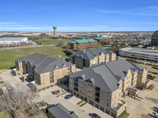 Property Slideshow image 3 of 34 | 1735 wittington pl apt 2302, Farmers Branch, TX, 75234