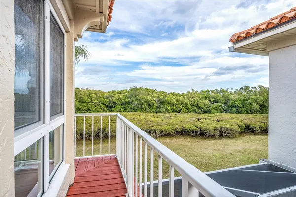 Property Slideshow image 3 of 36 | 5152 saint davids dr # 1, Vero Beach, FL, 32967