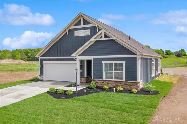 Property Slideshow image 2 of 35 | 1427 triple crown way, Beavercrk Twp, OH, 45385