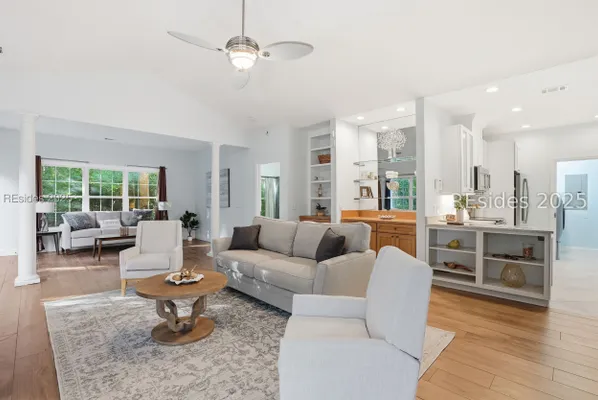 Property Slideshow image 3 of 30 | 15 indigo run dr unit 8, Hilton Head Island, SC, 29926