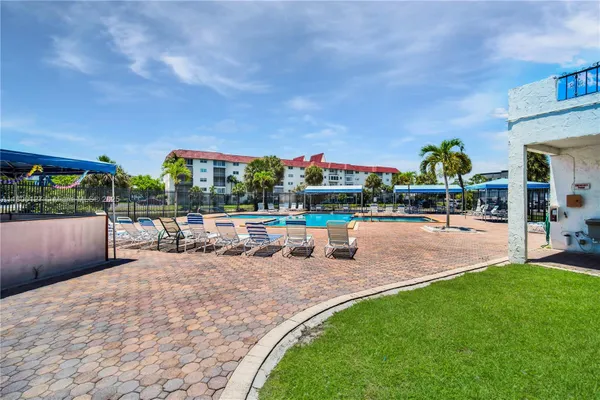 Property Slideshow image 2 of 27 | 4750 nw 22nd ct 518, Lauderhill, FL, 33313