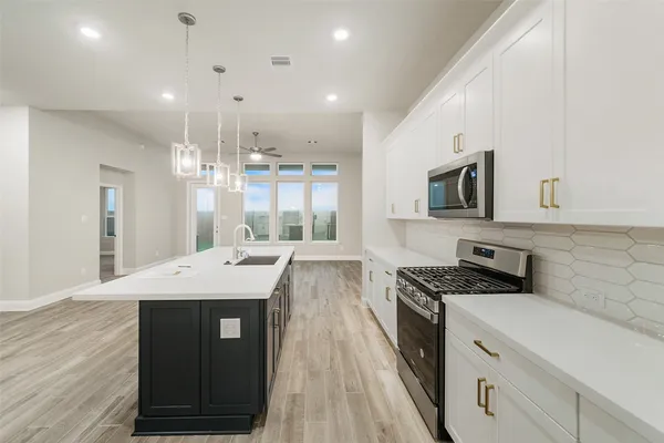 Property Slideshow image 3 of 14 | 14217 juniper breeze ct, Willis, TX, 77318