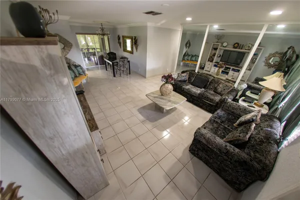 Property Slideshow image 2 of 14 | 1175 nw 90th way, Plantation, FL, 33322