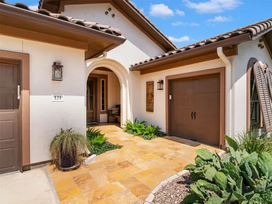 Property Slideshow image 2 of 40 | 121 wild honeysuckle way, San Marcos, TX, 78666