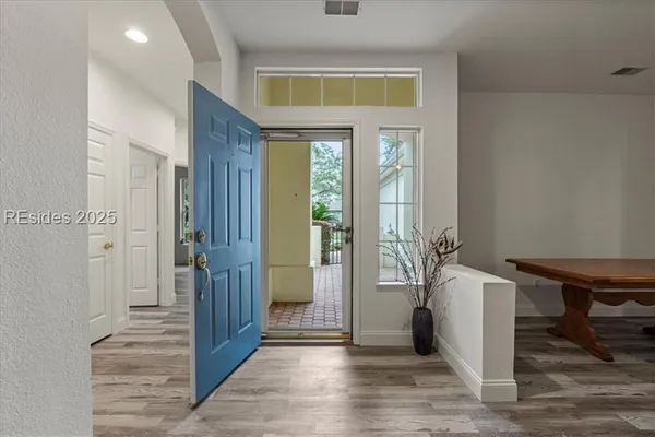 Property Slideshow image 3 of 24 | 61 hampton cir, Bluffton, SC, 29909