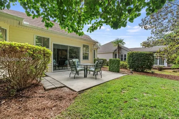 Property Slideshow image 3 of 24 | 61 hampton cir, Bluffton, SC, 29909