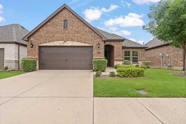 Property Slideshow image 2 of 40 | 2802 esplanade blvd 5802, Mansfield, TX, 76063