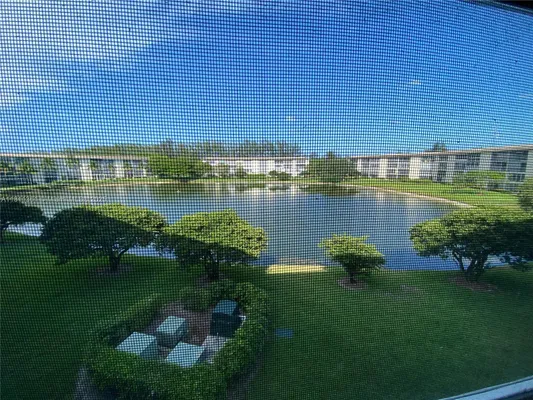 Property Slideshow image 2 of 38 | 1902 bermuda cir g3, Coconut Creek, FL, 33066