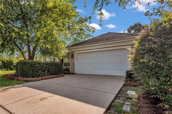 Property Slideshow image 3 of 33 | 1 landmark ln, Bluffton, SC, 29909