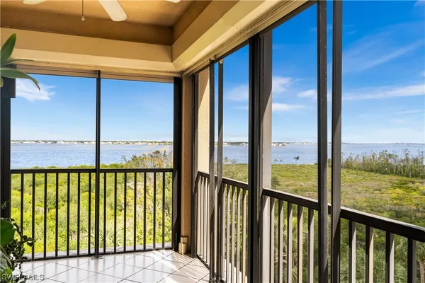 Property Slideshow image 3 of 48 | 11640 court of palms 304, Fort Myers, FL, 33908