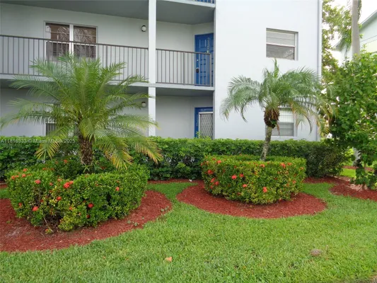 Property Slideshow image 2 of 46 | 900 sw 125th way r112, Pembroke Pines, FL, 33027