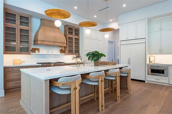 Property Slideshow image 3 of 39 | 777 binnacle dr, Naples, FL, 34103