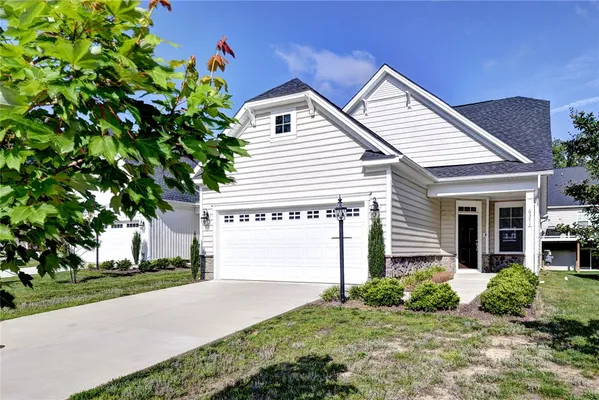 Property Slideshow image 2 of 48 | 6371 yarmouth run, Williamsburg, VA, 23188