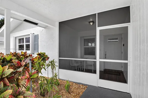 Property Slideshow image 2 of 62 | 3810 rowena cir, West Palm Beach, FL, 33417