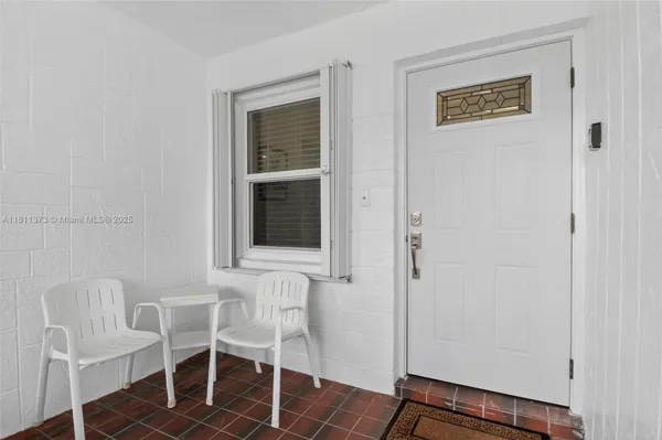 Property Slideshow image 3 of 62 | 3810 rowena cir, West Palm Beach, FL, 33417