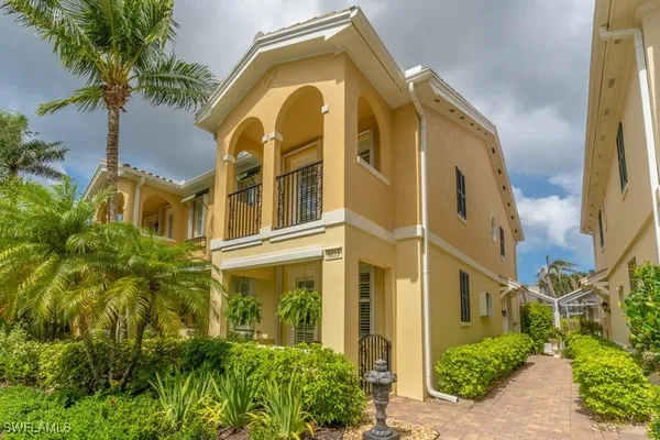 Property Slideshow image 3 of 43 | 8055 sorrento ln, Naples, FL, 34114