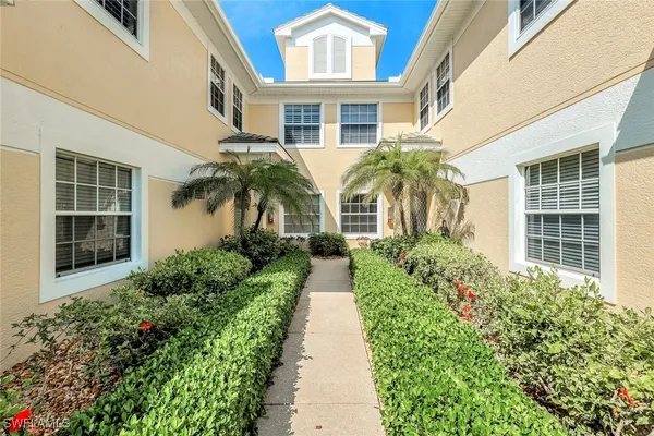 Property Slideshow image 2 of 20 | 8355 mystic greens way 1902, Naples, FL, 34113
