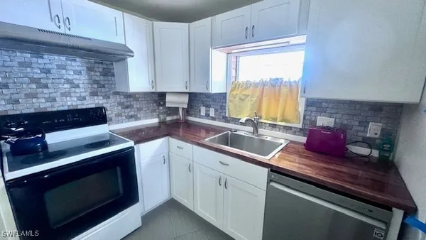 Property Slideshow image 2 of 36 | 5655 captain john smith loop, North Fort Myers, FL, 33917