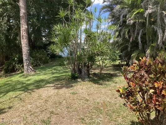 Property Slideshow image 2 of 28 | 10 le mans dr, Naples, FL, 34112