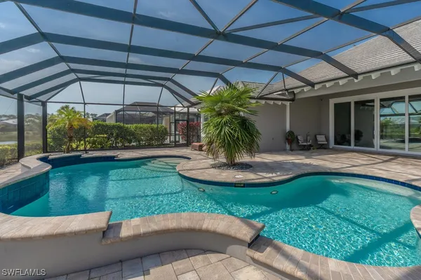 Property Slideshow image 3 of 42 | 5052 martinique dr, Naples, FL, 34113