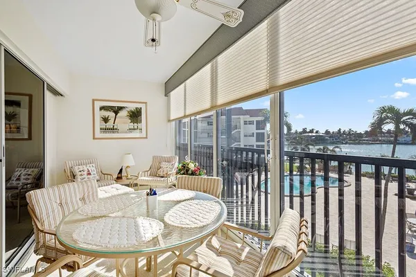 Property Slideshow image 3 of 24 | 222 harbour dr apt 314, Naples, FL, 34103