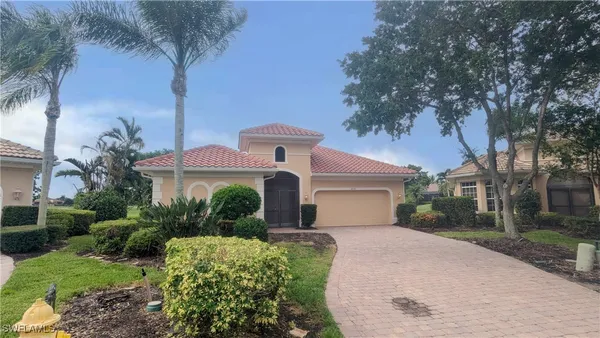 Property Slideshow image 3 of 50 | 6733 bent grass dr, Naples, FL, 34113