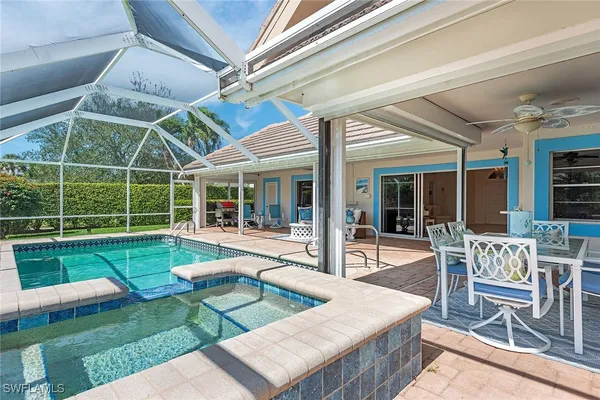 Property Slideshow image 3 of 15 | 702 willowwood ln, Naples, FL, 34108