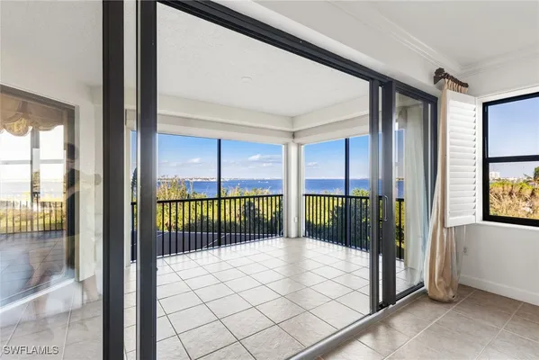 Property Slideshow image 3 of 49 | 11600 court of palms 206, Fort Myers, FL, 33908