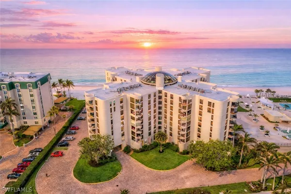 Property Slideshow image 2 of 39 | 3115 gulf shore blvd 112s, Naples, FL, 34103