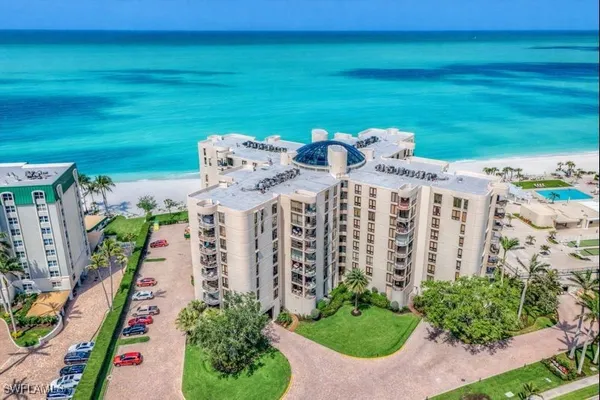 Property Slideshow image 2 of 39 | 3115 gulf shore blvd 112s, Naples, FL, 34103