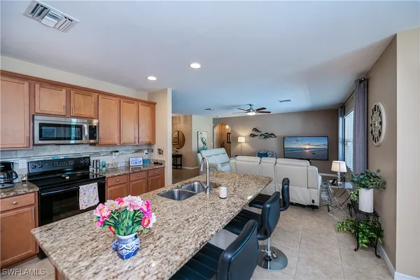 Property Slideshow image 3 of 39 | 3217 birch tree ln, Alva, FL, 33920