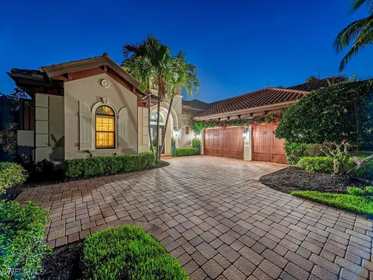 Property Slideshow image 2 of 39 | 6445 costa cir, Naples, FL, 34113
