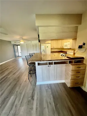 Property Slideshow image 3 of 35 | 5765 trailwinds dr 115, Fort Myers, FL, 33907