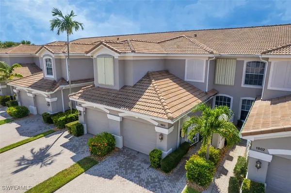 Property Slideshow image 2 of 49 | 10011 sky view way 1803, Fort Myers, FL, 33913