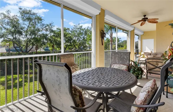 Property Slideshow image 2 of 33 | 650 vintage reserve cir # 5c, Naples, FL, 34119