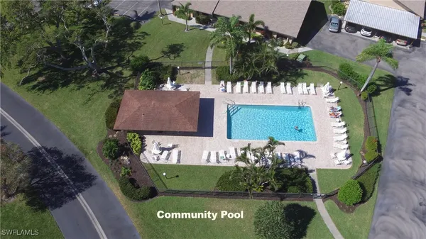 Property Slideshow image 2 of 33 | 11170 caravel cir 104, Fort Myers, FL, 33908