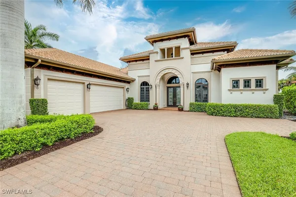 Property Slideshow image 2 of 43 | 7440 byrons way, Naples, FL, 34113