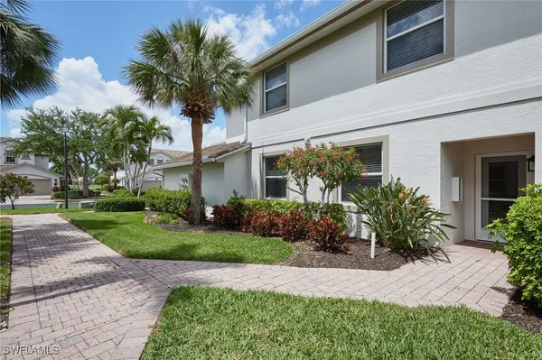 Property Slideshow image 3 of 22 | 6816 ascot dr unit 102, Naples, FL, 34113