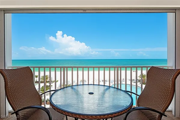 Property Slideshow image 2 of 15 | 3443 gulf shore blvd 409, Naples, FL, 34103
