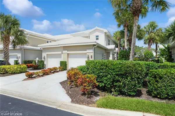 Property Slideshow image 2 of 50 | 4610 hawks nest dr 104, Naples, FL, 34114